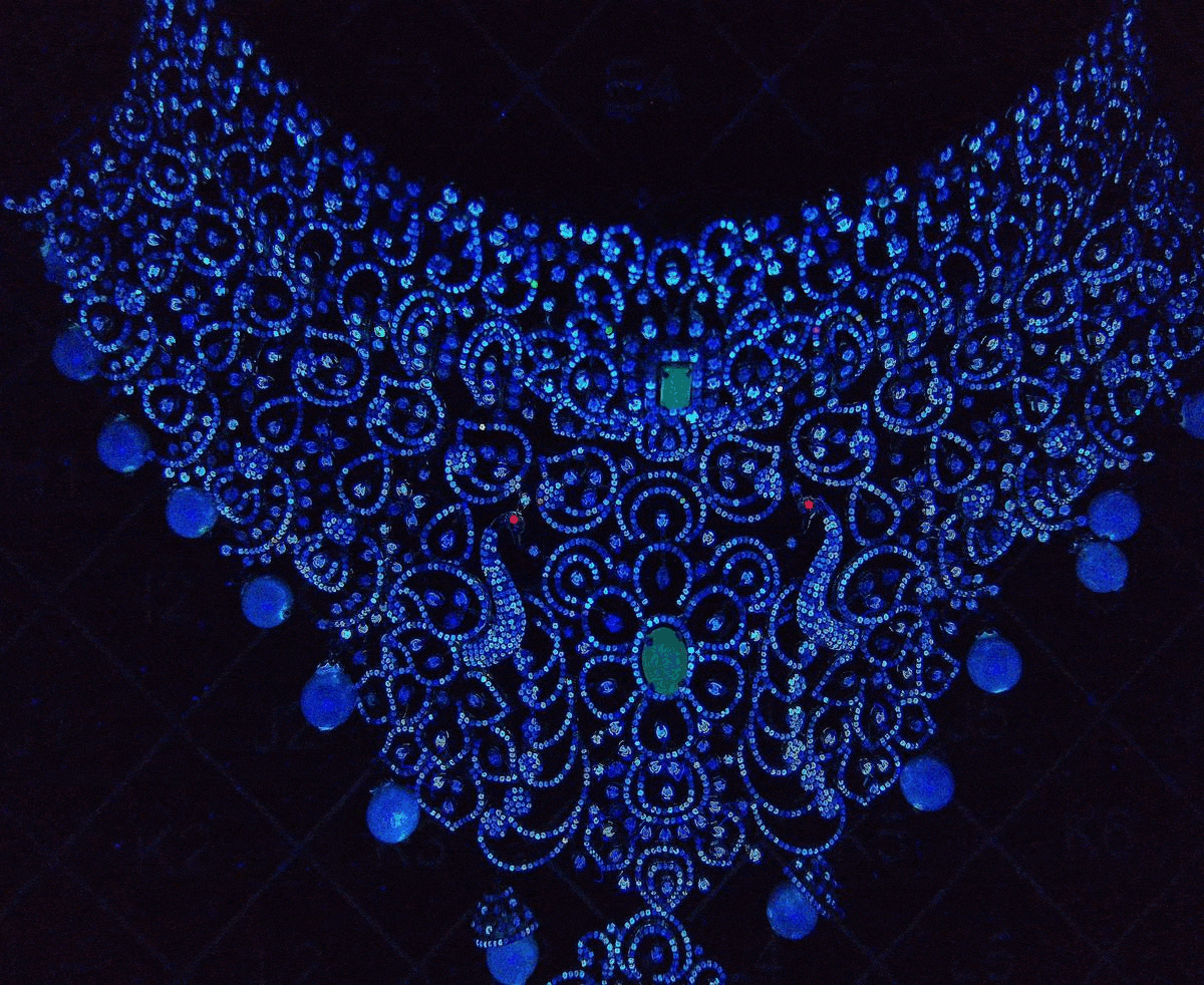 Lab Grown (CVD/HPHT) Diamond Detection machine Image of short phosphorescence jewellery captured by Trusure series that shows 4K Resolution.